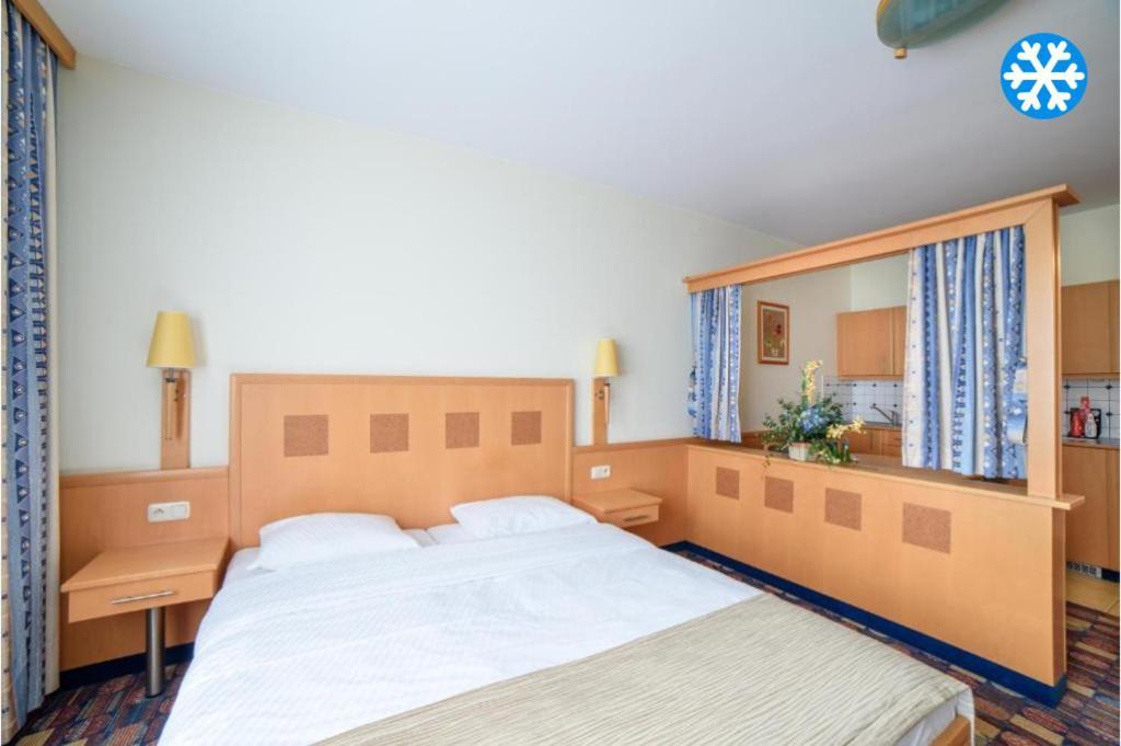 Hotel Partner Varsó Kültér fotó