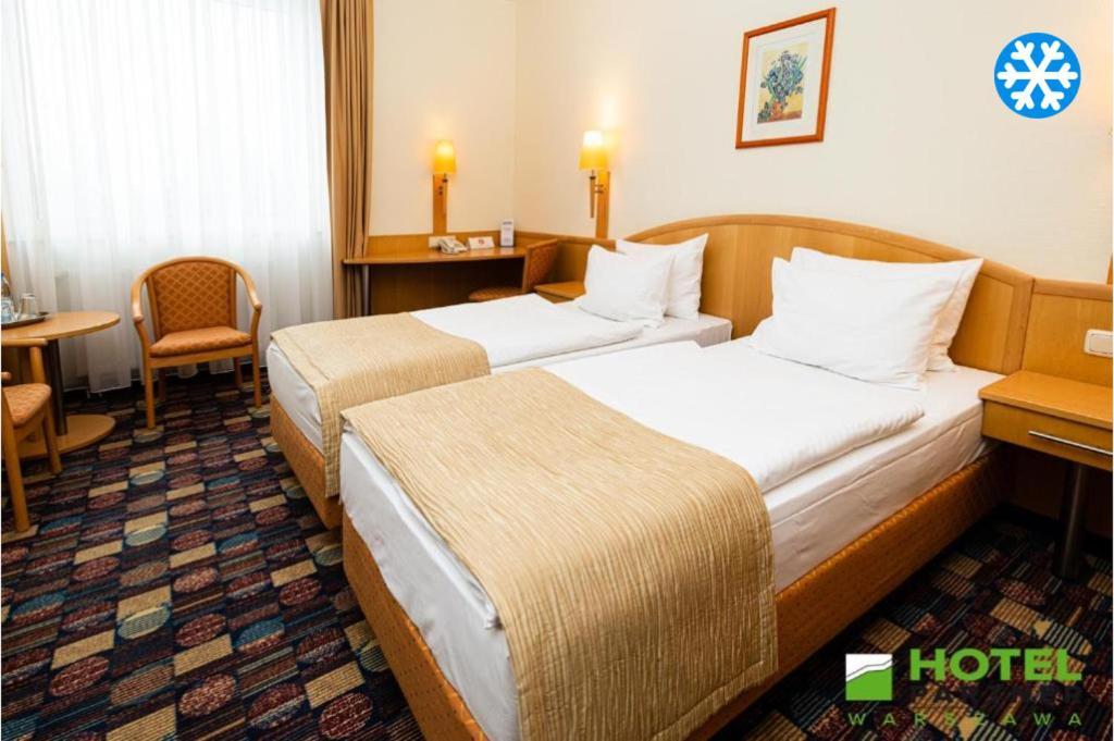Hotel Partner Varsó Kültér fotó