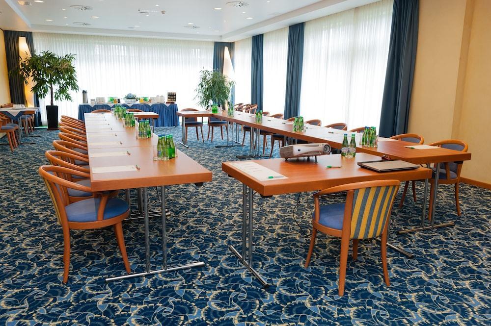 Hotel Partner Varsó Kültér fotó
